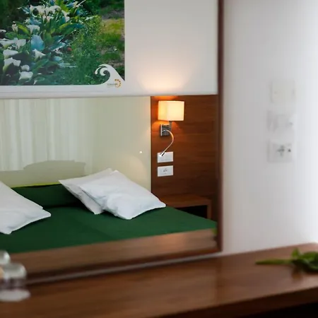 Ξενοδοχείο President Μπιμπιόνε