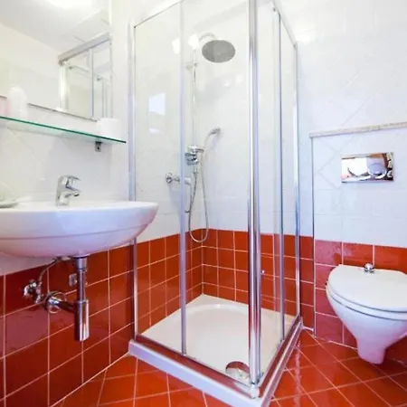 President Ξενοδοχείο Μπιμπιόνε