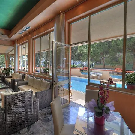 Ξενοδοχείο President